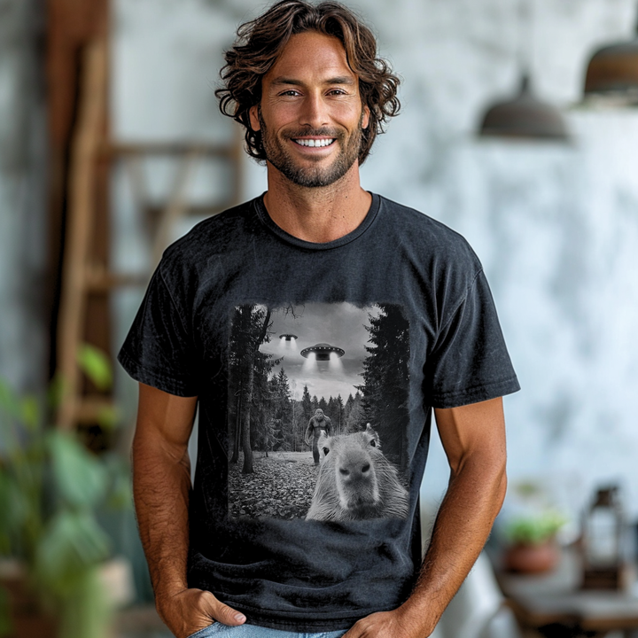 Capybara UFO Bigfoot crew neck short sleeve tee