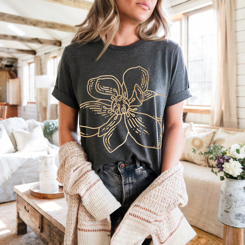 Golden Flower short sleeve tee
