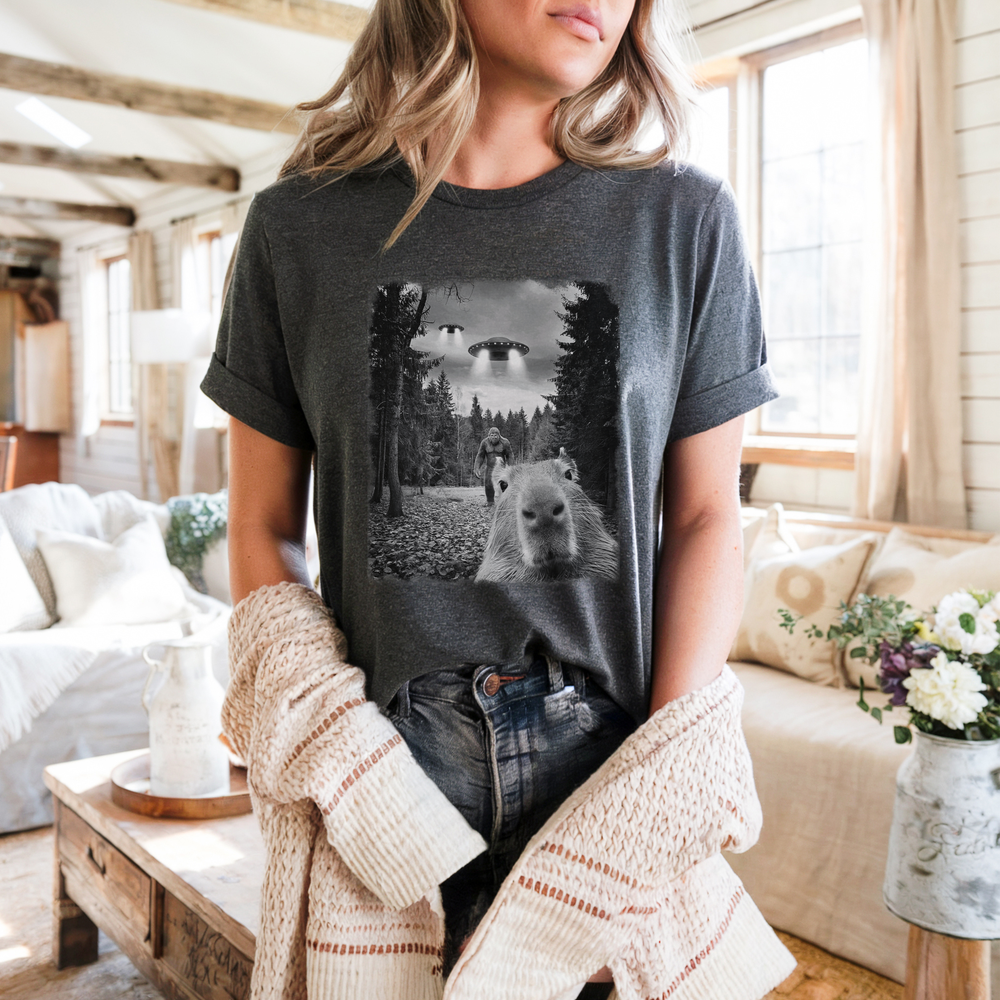 Capybara UFO Bigfoot crew neck short sleeve tee