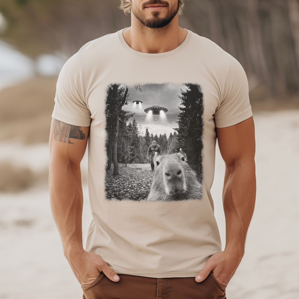 Capybara UFO Bigfoot crew neck short sleeve tee
