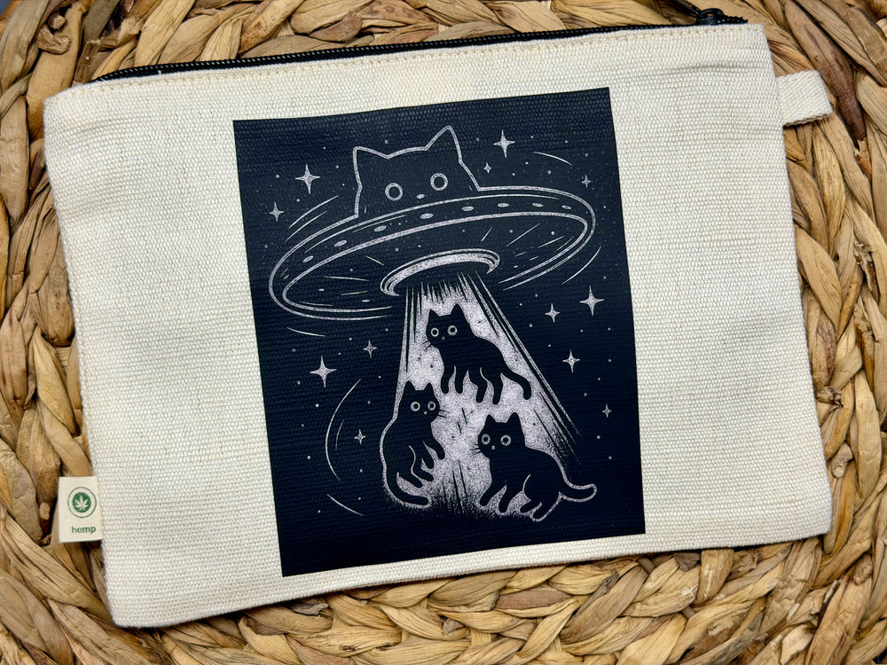 UFO Cats zippered hemp pouch (natural)