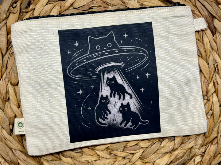 UFO Cats zippered hemp pouch (natural)