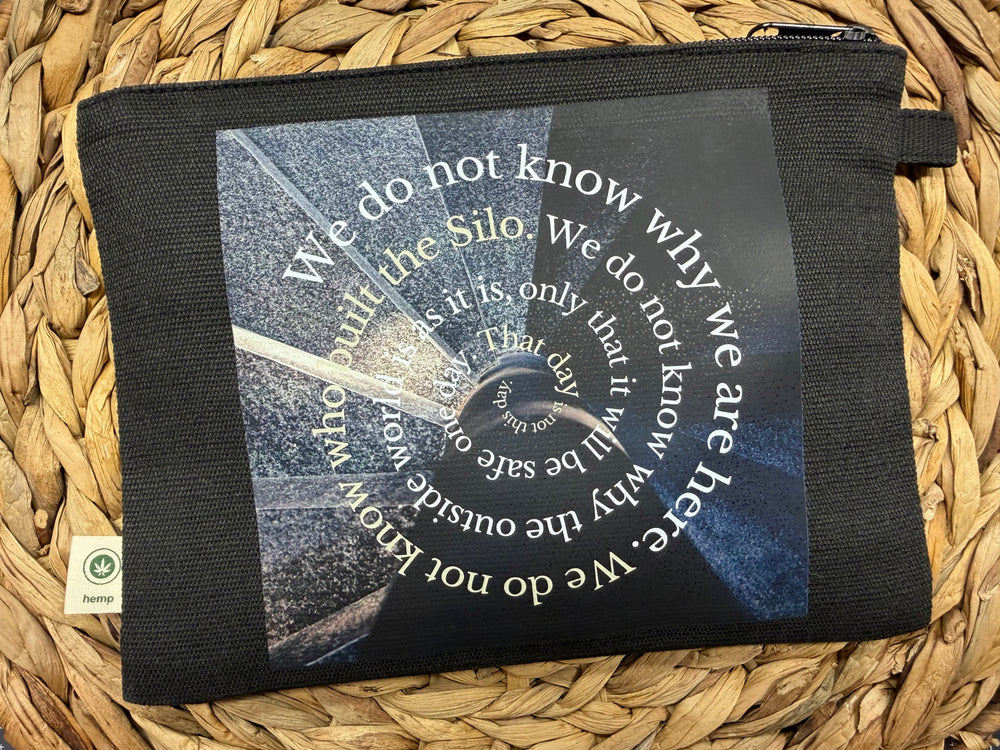 Silo zippered hemp pouch (black)